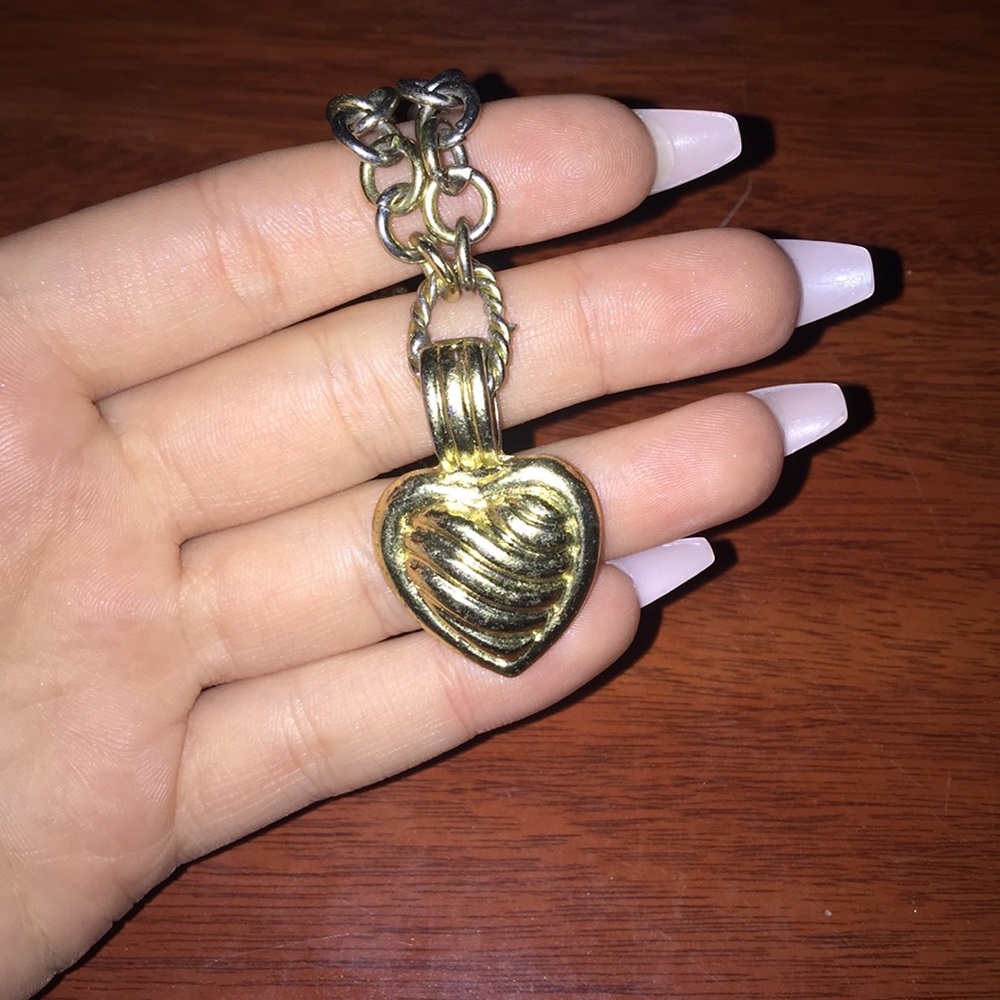 necklace with a heart